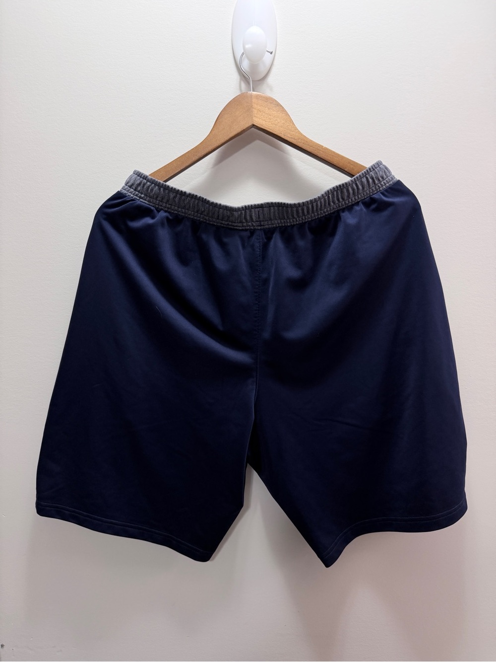 Under Armour Men's Navy Blue Athletic Shorts Size Large - Picture 2 of 6